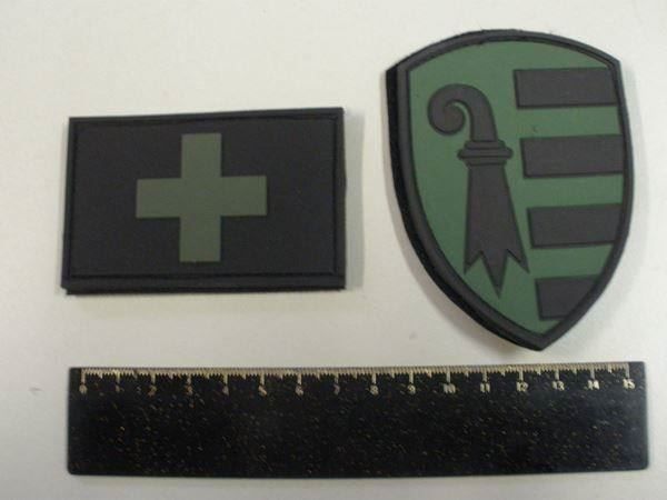 Placchette & Badge: 2 Badges Tac JU+ CH – Nuovo (secondo la descrizione) da La plaine venduto da 762