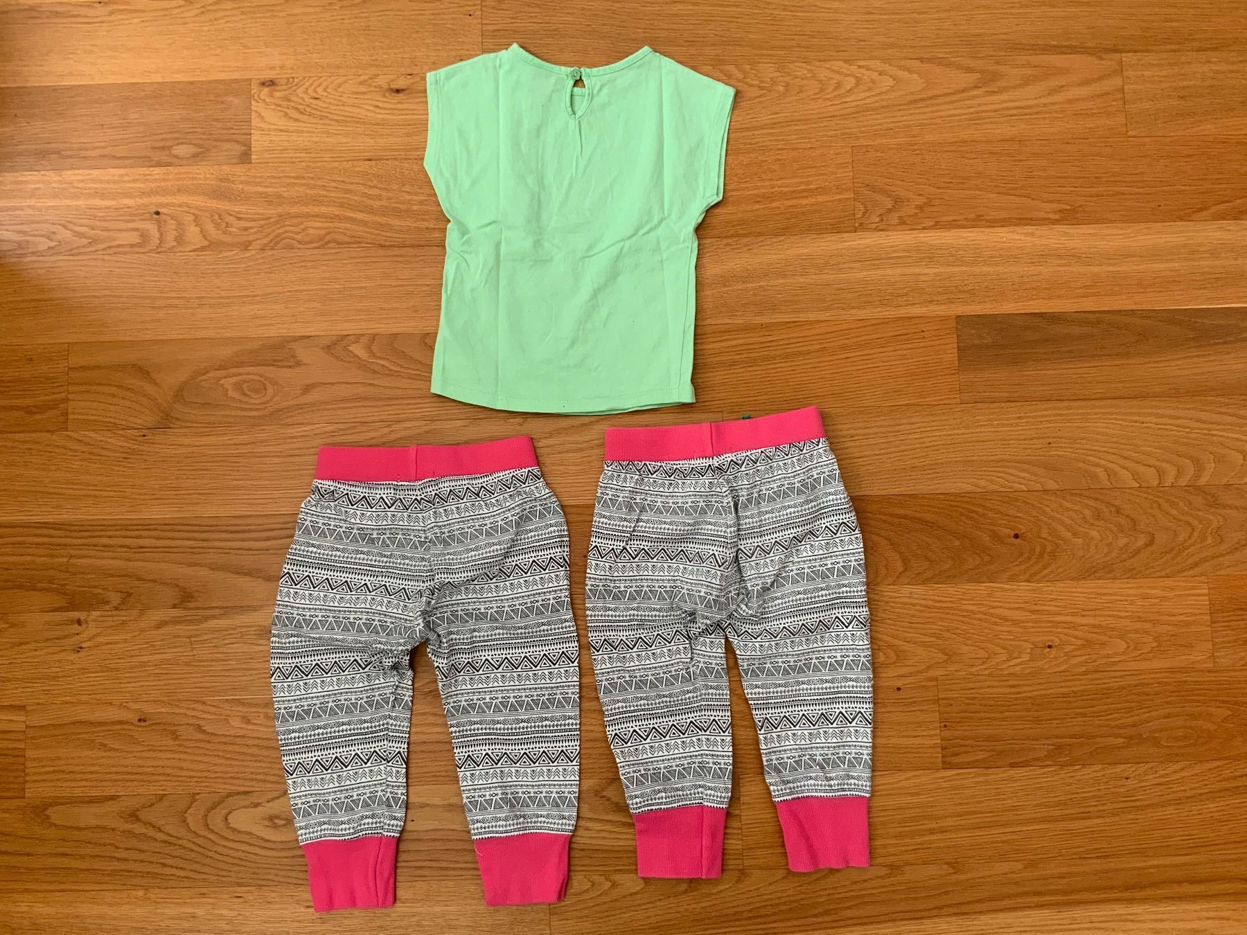 Lotti & Set di vestiti: Kleiderpaket für Mädchen Gr. 92 – Usato da Niederstetten venduto da Elmar77 1