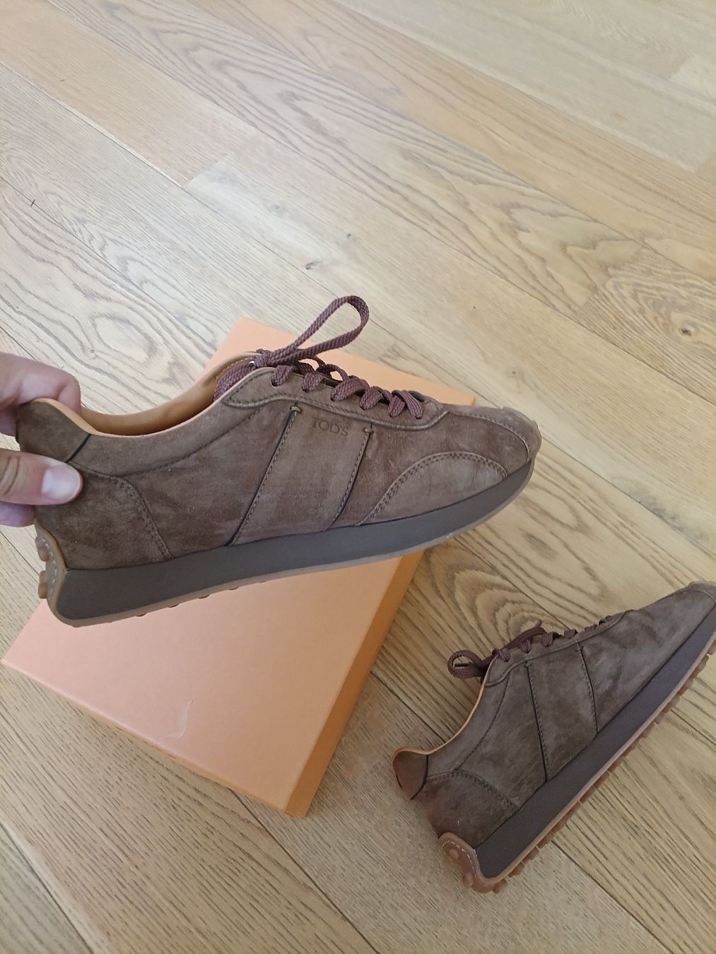Tod'S Damenschuhe: Brown sneakers TOD'S – Neu und originalverpackt aus Uitikon Waldegg von Alis_Stelian_Nenkov 1