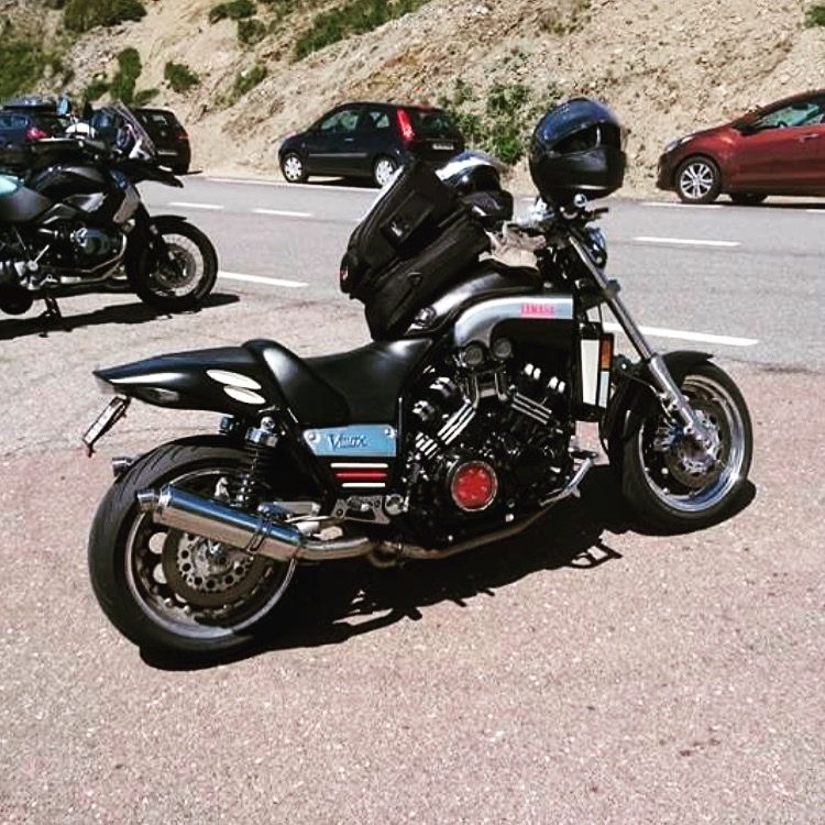 Yamaha Route: Yamaha Vmax 1200 canada Vboost 150 PS – D'occasion à Kappel SO par MiTrading
