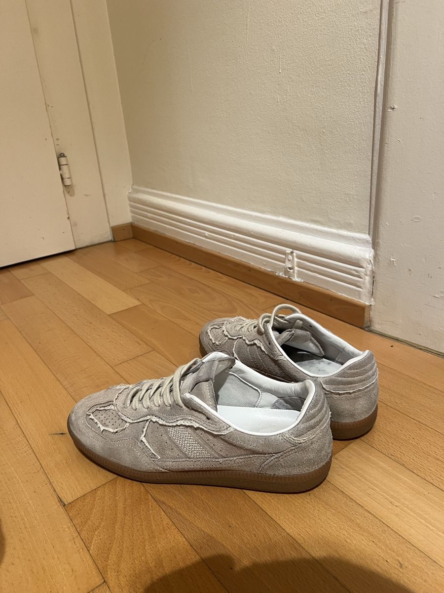 Alohas Damenschuhe: Alohas Sneaker, Grösse 40 – Gebraucht aus Zürich von win_5zzq 1