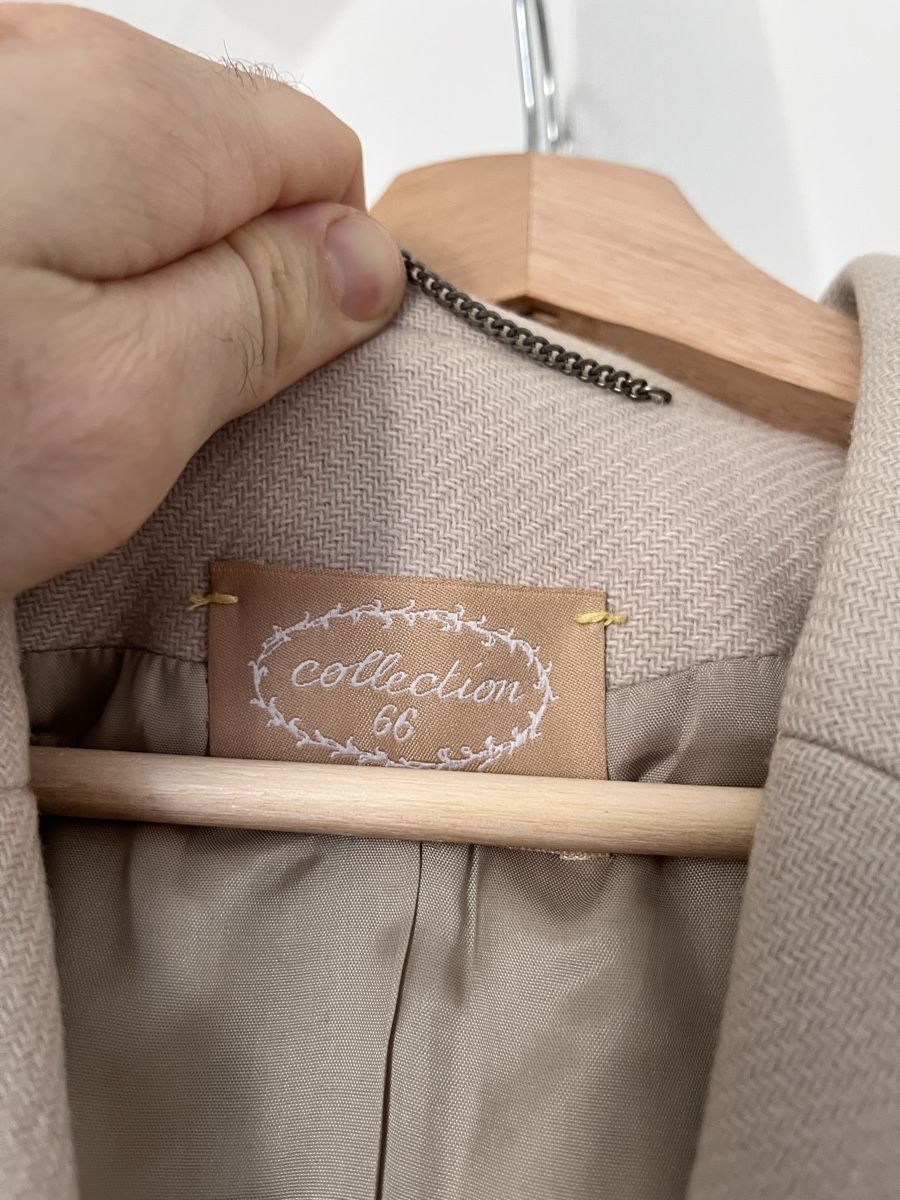 Cappotti: Collection 66 Beige Coat Size 36 - Spring Essential – Usato da Lausanne venduto da Danash 2