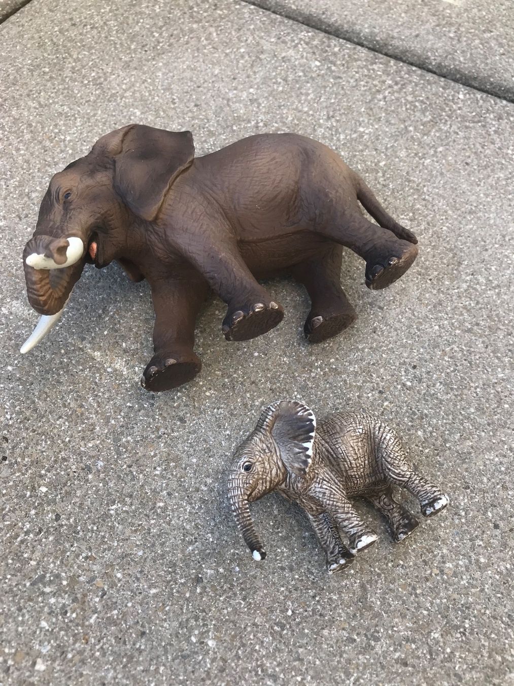 Schleich Giocattoli: Schleich Elefanten – Usato da Affoltern am Albis venduto da variablend