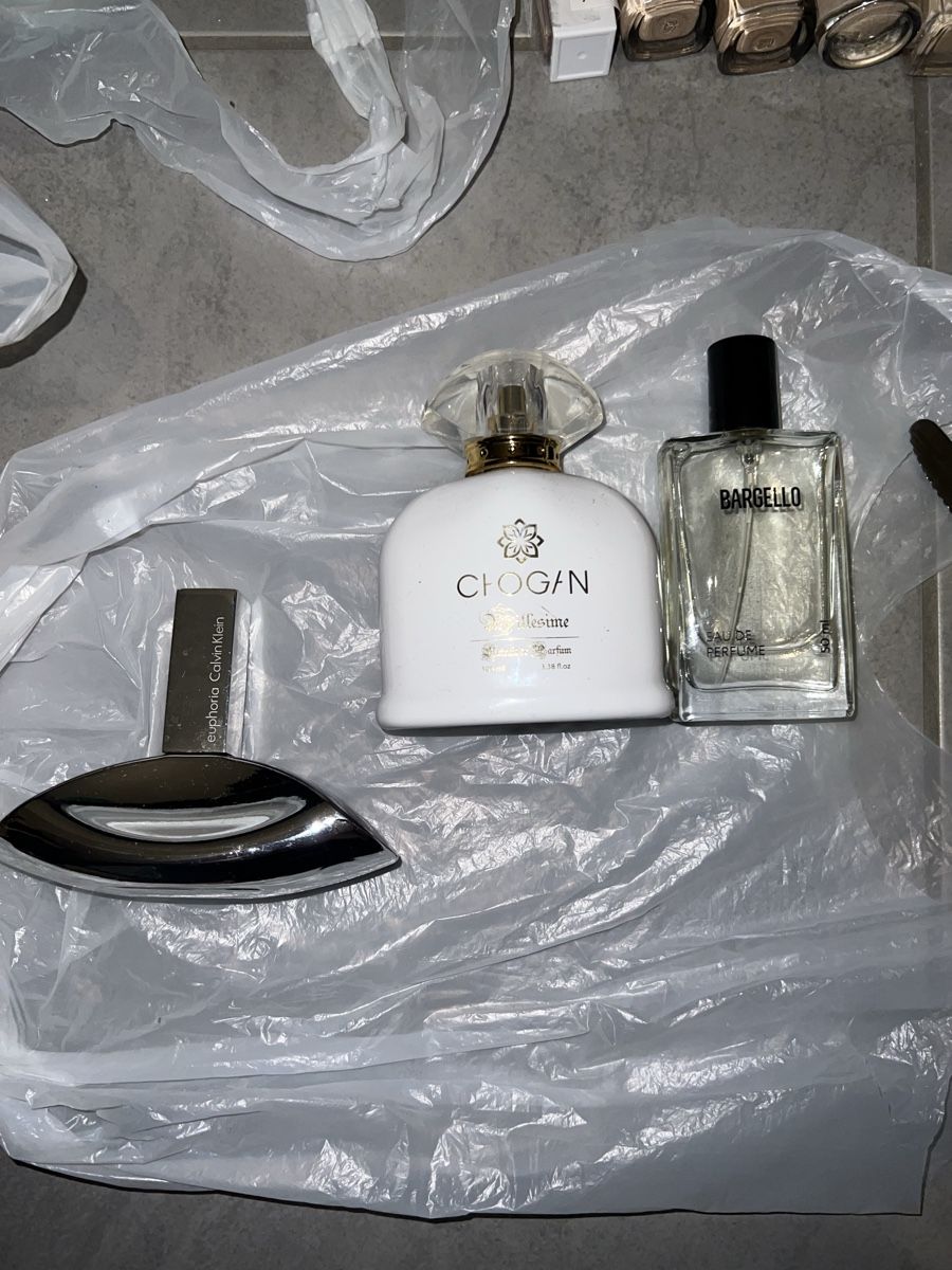 Parfum & Eau de Toilette: Gebrauchte Parfüm Set siehe Bilder! – Gebraucht aus Oberentfelden von Dianaaaaaa