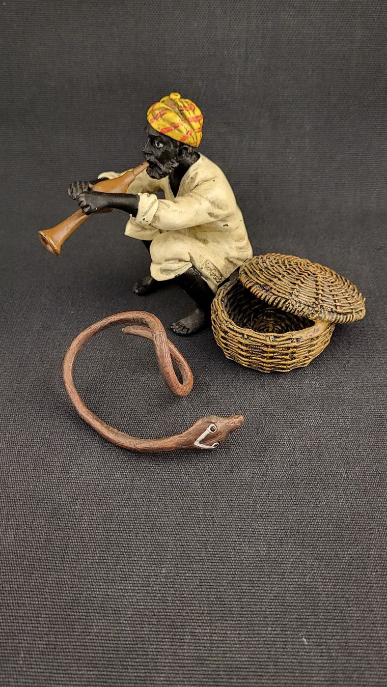 Figurines: Handbemalte Bronze-Figur SCHLANGEN-BESCHWÖRER – D'occasion à Basel par spinne02 2