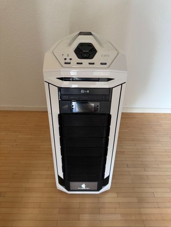 PC: PC mit ASUS Mainboard mit 12 Gen. Prozessor RyRyzen Threadri – Usato da Zürich venduto da Kazanlak