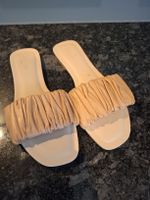 Sandales Pieces, taille 40, similicuir froncé  nude