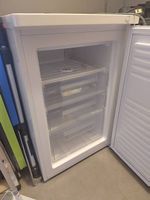 Tiefkühler / Tiefkühlschrank / Freezer (mit Rest-Garantie)