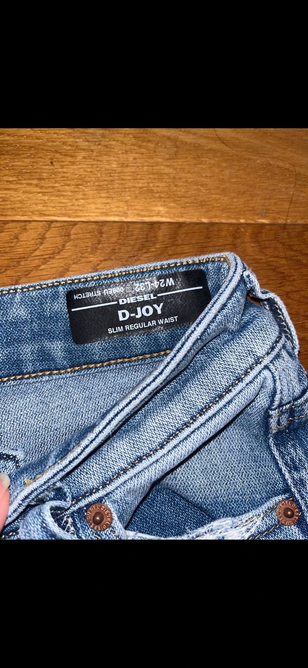 Diesel Jeans: Diesel D-Joy Jeans, W24 L32,  grösse 34 – Usato da Thörigen venduto da len_p558
