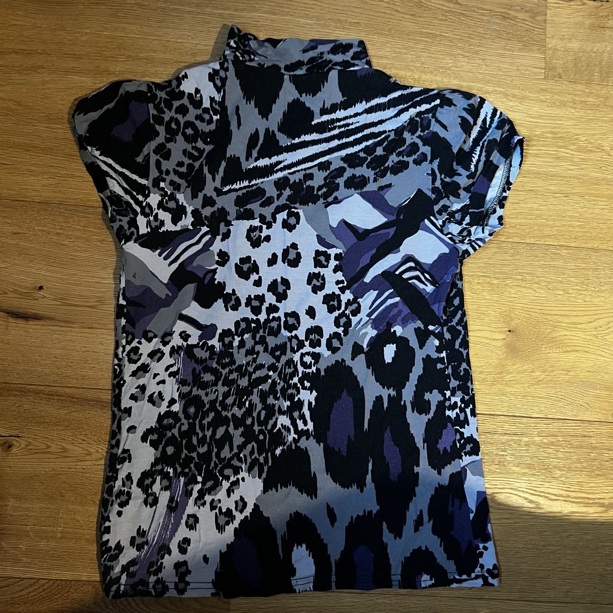 Tops: Oberteil Animal Print  – Gebraucht aus Chur von noe_mh8b 2