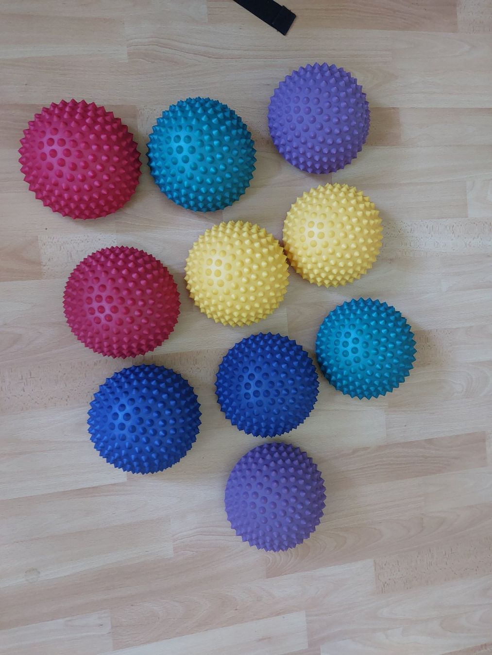 Giochi: Igelbälle, 16cm Durchmesser – Nuovo (secondo la descrizione) da Zürich venduto da nhe_qpx6