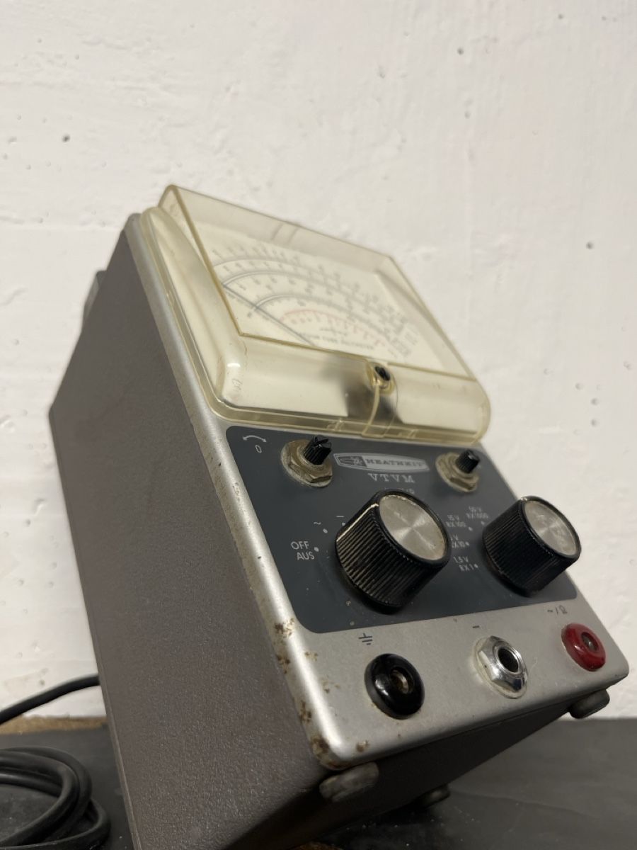 Heathkit Misurare: Heathkit Vakuum Röhrenvoltmeter VTVM IM-11/D – Usato da Dettighofen venduto da Moshop 5