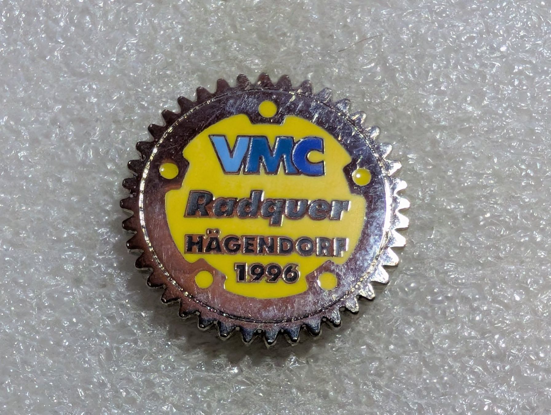 Placchette & Badge: Ansteckpin 13: Radquer Hägendorf – Usato da Oppligen venduto da Pin-Fall-Shop