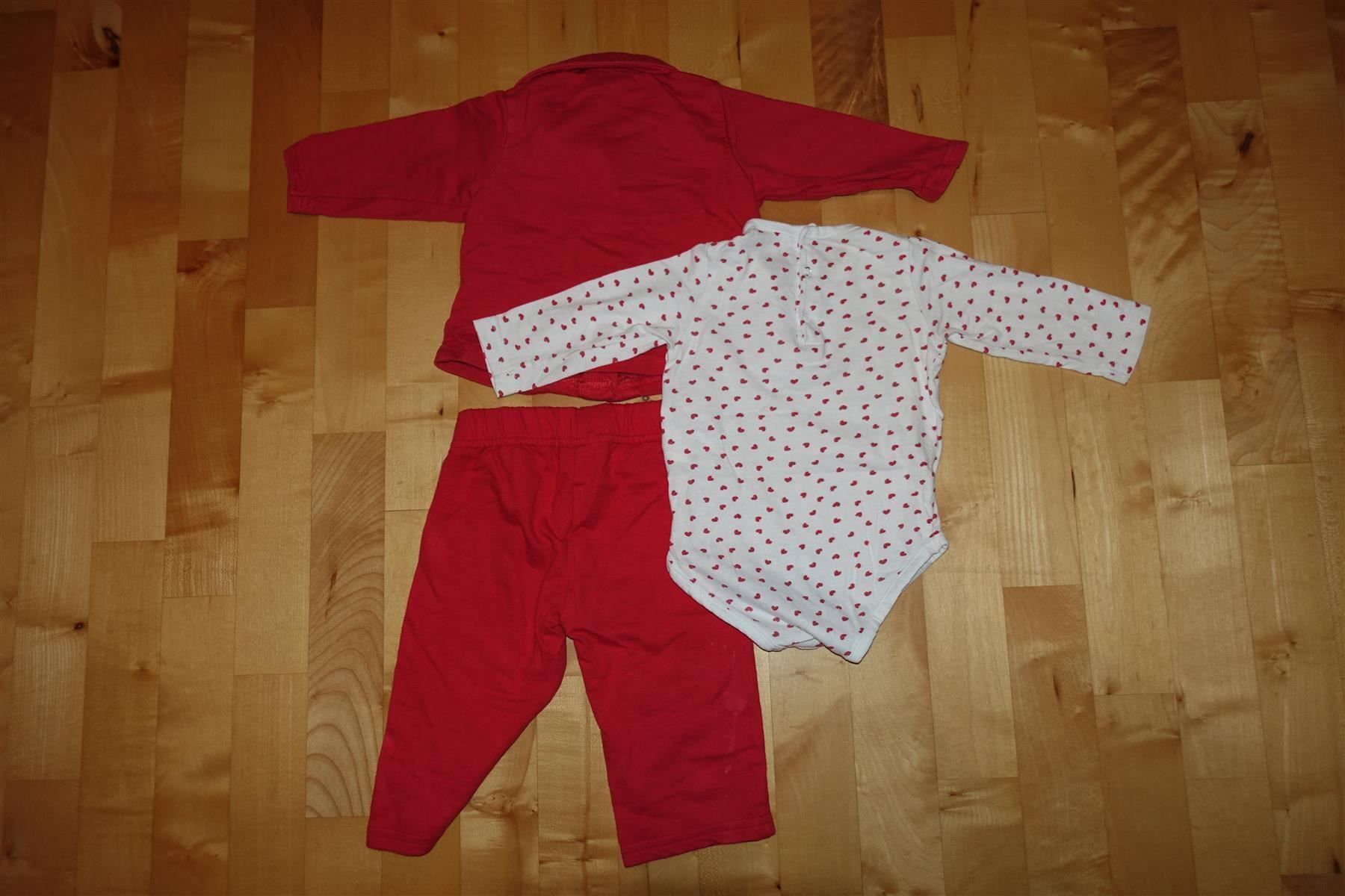 Lotti & Set di vestiti: Ensemble rot / Gr. 62 Hose Jäggli Body – Usato da Aesch ZH venduto da Goonies_1 4