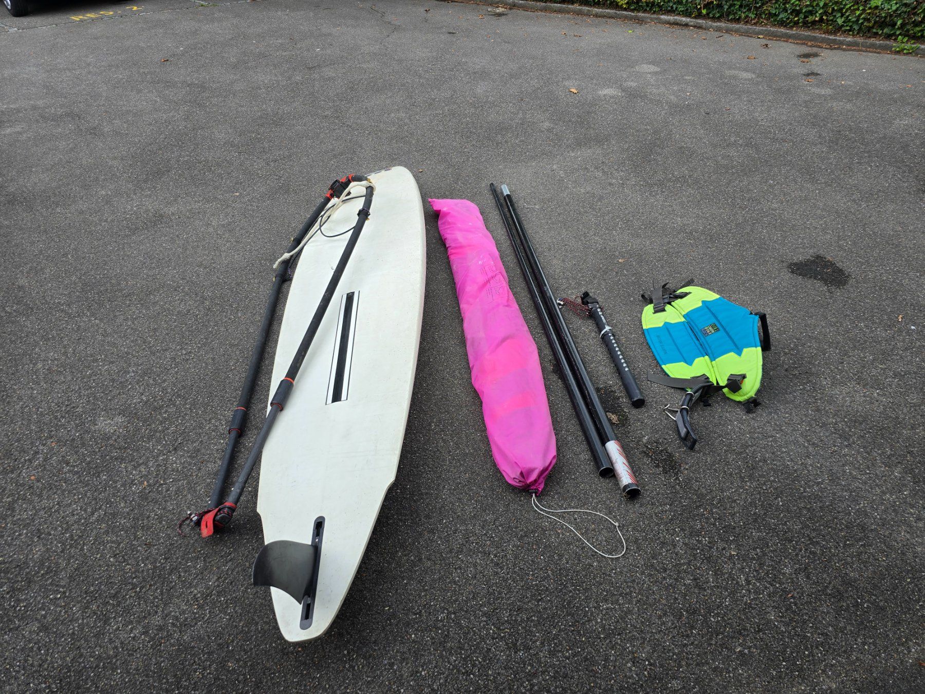 Tavole da surf e di nuoto: Windsurfausrüstung – Usato da Küttigen venduto da Gontenschwil 3
