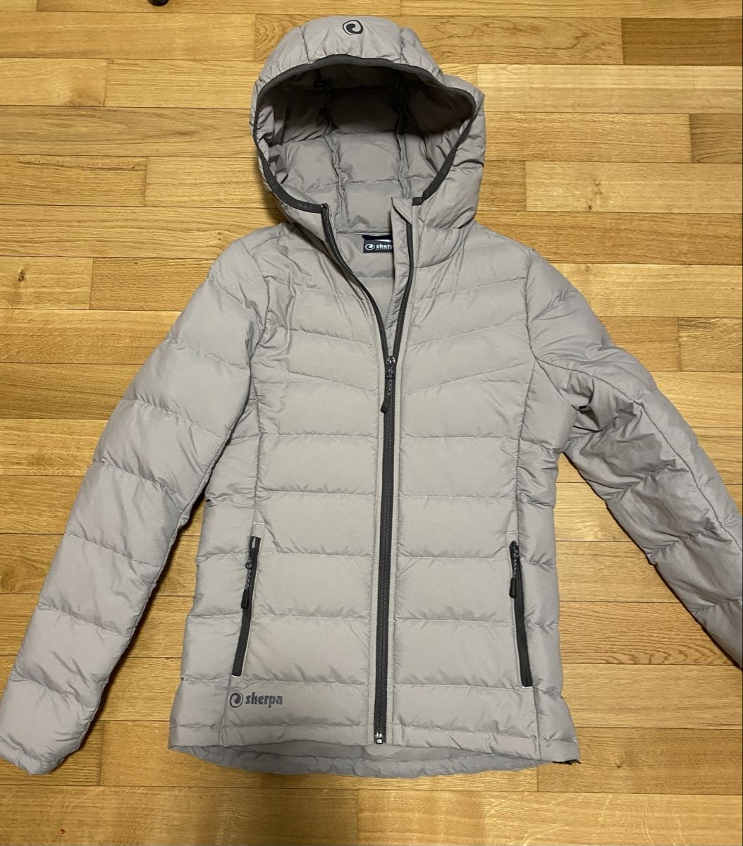 Sherpa Jacken: Daunenjacke von Sherpa xs – Gebraucht aus Chur von Maurina1