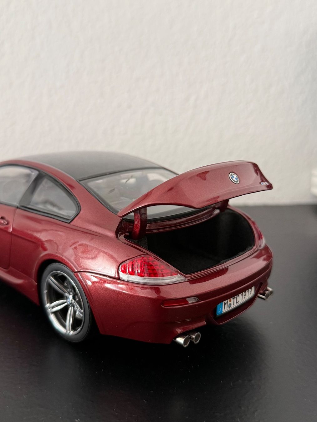 BMW Voitures modèles: BMW M6 E63 Kyosho 1:18 – Neuf (Voir description) à Bülach par Meti2023 4