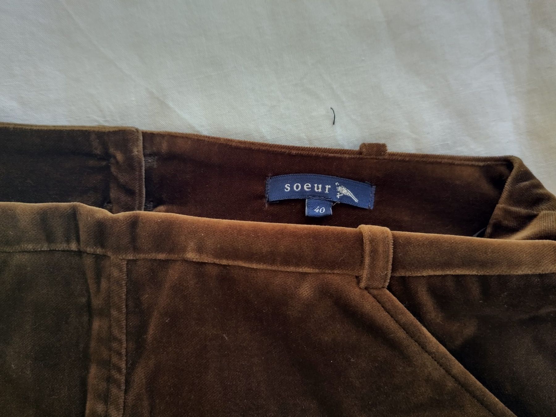 Soeur Gonne: Jupe Soeur marron en velours – Usato da Lausanne venduto da HelenaK 2