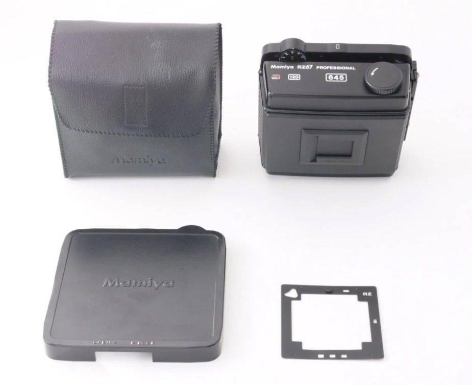 Mamiya Fotocamera: Mamiya RZ67 645 back with masks – Usato da Bellinzona venduto da mos_8ytw