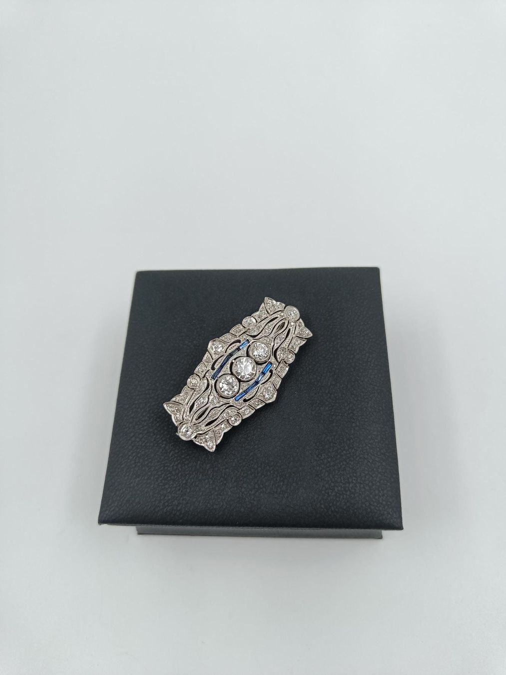 Spille & Fermagli: BROSCHE "ART DECO STIL" MIT DIAMANTEN, 950 PLATIN – Usato da Luzern venduto da EdiGem 2