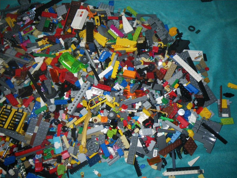 Lego Giocattoli: 3kg versch. Legosteine – Usato da Belp venduto da Mazarron58 2