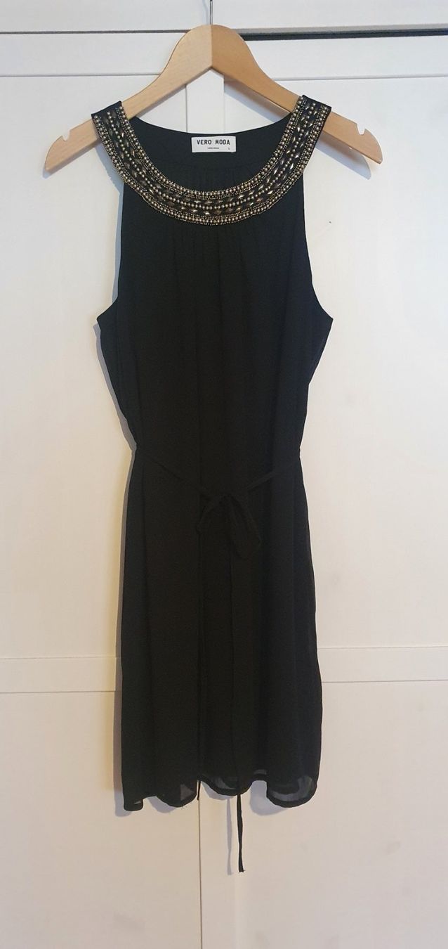 Vero Moda Vestiti: Cocktailkleid mit Verzierung – Usato da Hüttlingen venduto da Thurgi85 2