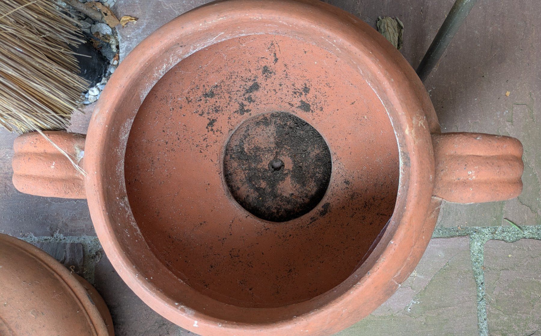 Blumentöpfe: 3 massive Blumentöpfe aus Terrakotta, Durchmesser ca 33cm – Gebraucht aus Wilen b. Wollerau von Tinkerer 5