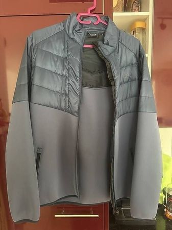 Velo/Joggingjacke, hält sehr warm