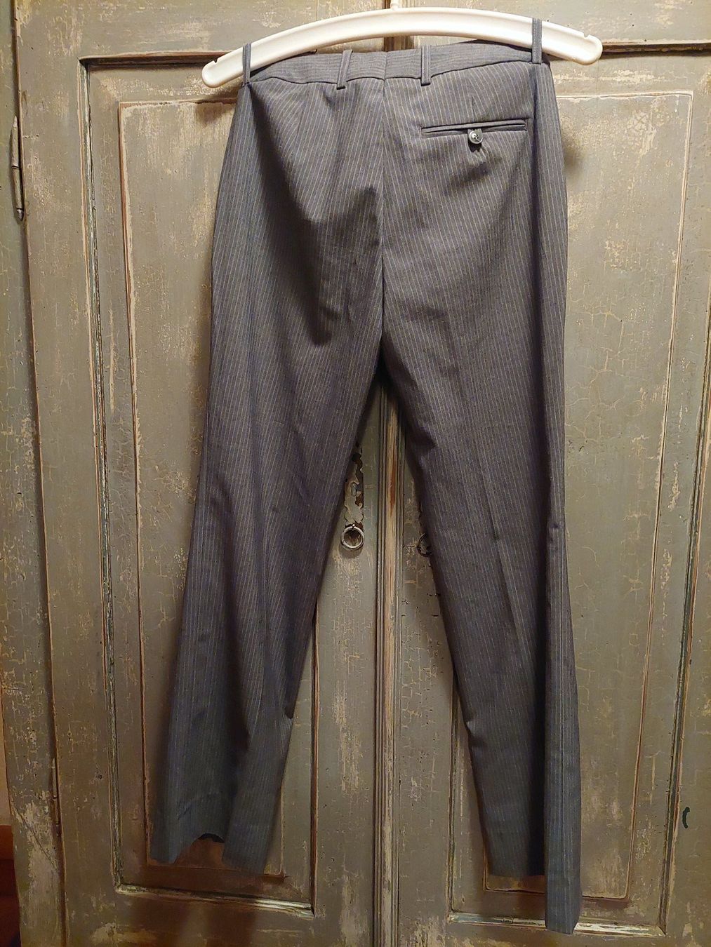 H&M Hosen: H&M . Hose 34 – Gebraucht aus Besenbüren von teluride89 2