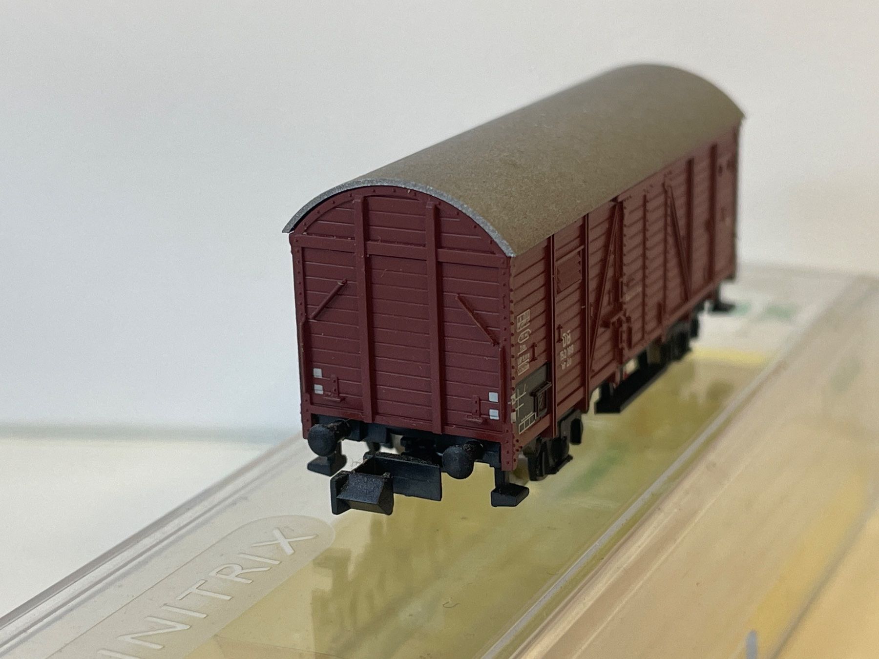 Trix Modellini di ferrovie: Minitrix 15173-28 Gedeckter Güterwagen DB – Nuovo (secondo la descrizione) da Wilderswil venduto da Modellbahn-Shop-Moll 2
