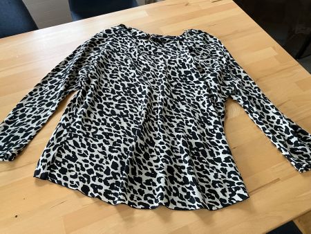 Elegante Seidenbluse von Zara, Gr. 38/40