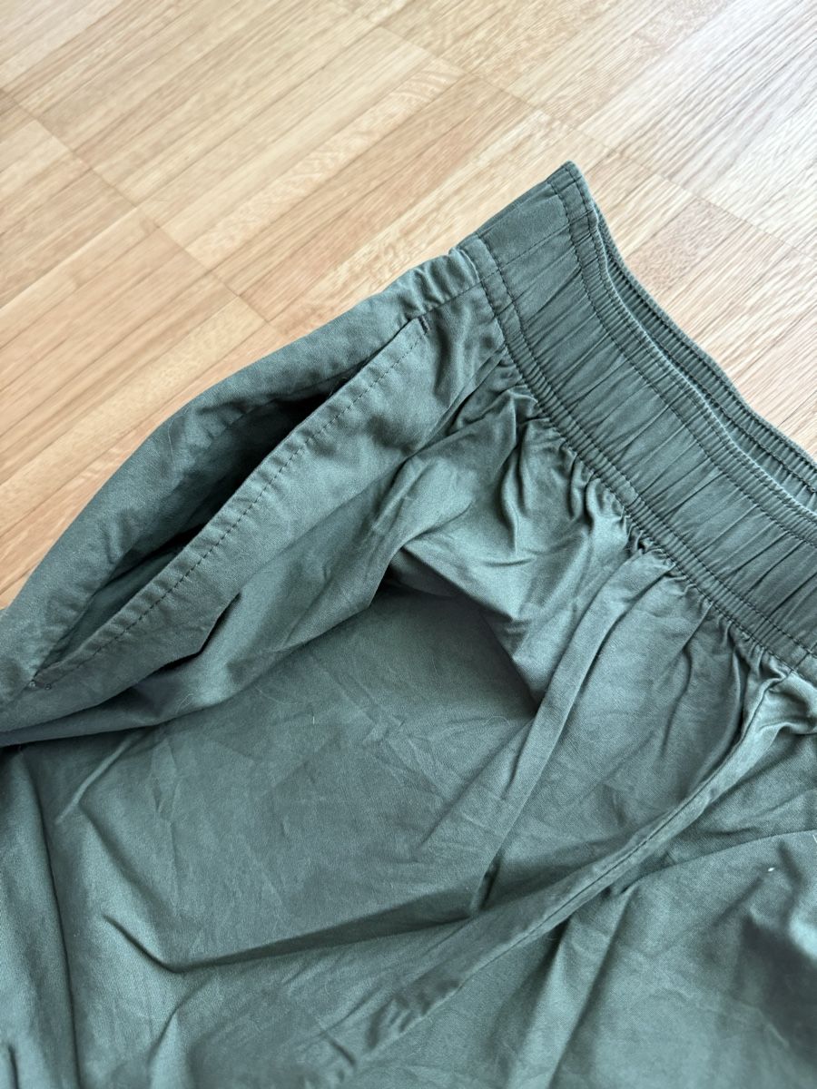 H&M Hosen: Pantalon large H&M – Gebraucht aus Monthey von sen_6ckr 3