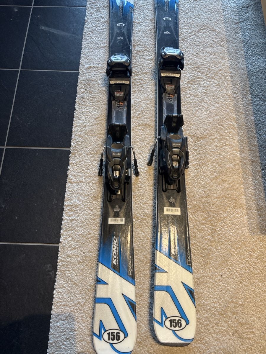 K2 Sci: Ski k2 konic 156cm avec fixation marker – Usato da Val-d'Illiez venduto da Laurent046
