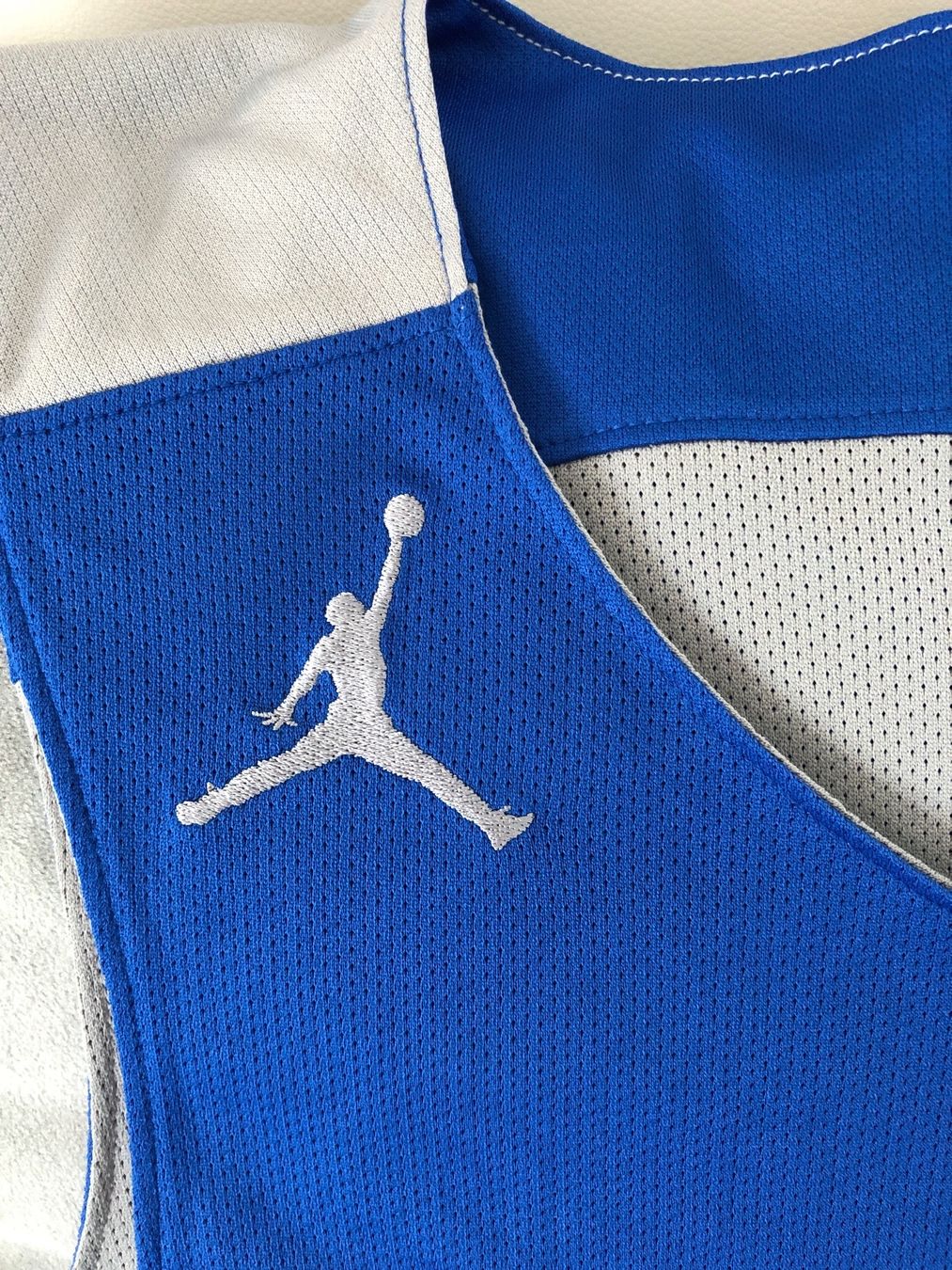 Leibchen & Hosen: Basketball-Tricot YDBL Nr.21 – Gebraucht aus Bettwiesen von cofrarium 4