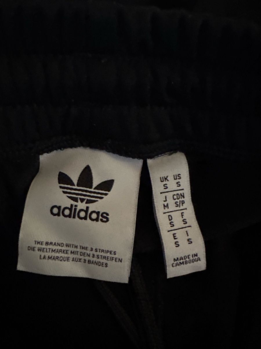 Adidas Hosen: Adidas Track Pants Black Size S – Gebraucht aus Suhr von SergioMaio 2