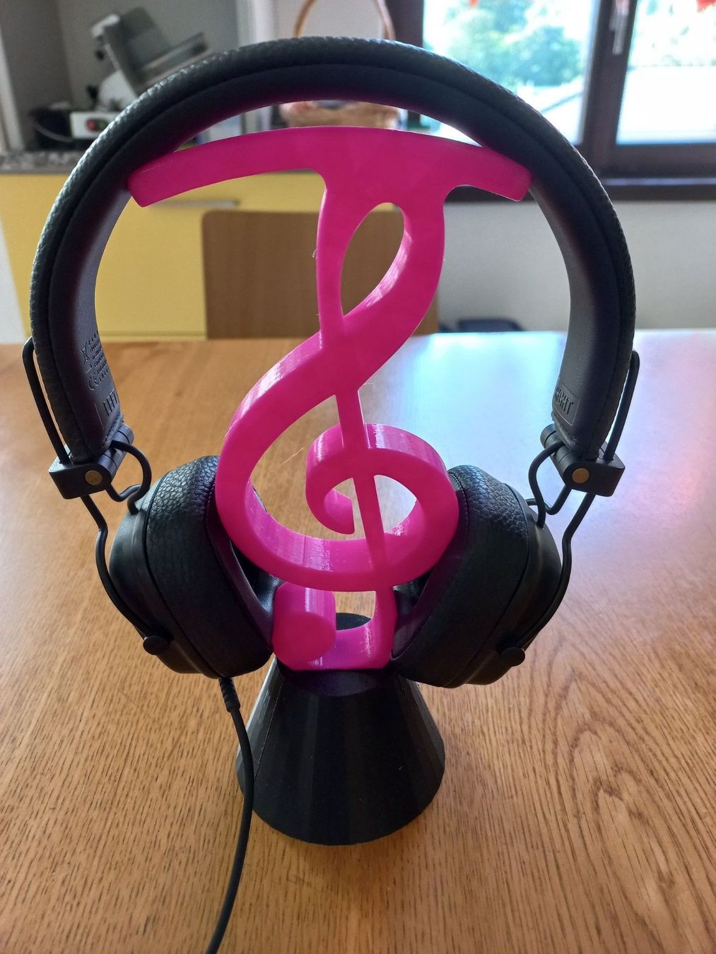 Treppiedi & Teste: Kopfhörer Ständer /Kopfhörer Halterung - Pink – Nuovo (secondo la descrizione) da Giornico venduto da ale_lc8k