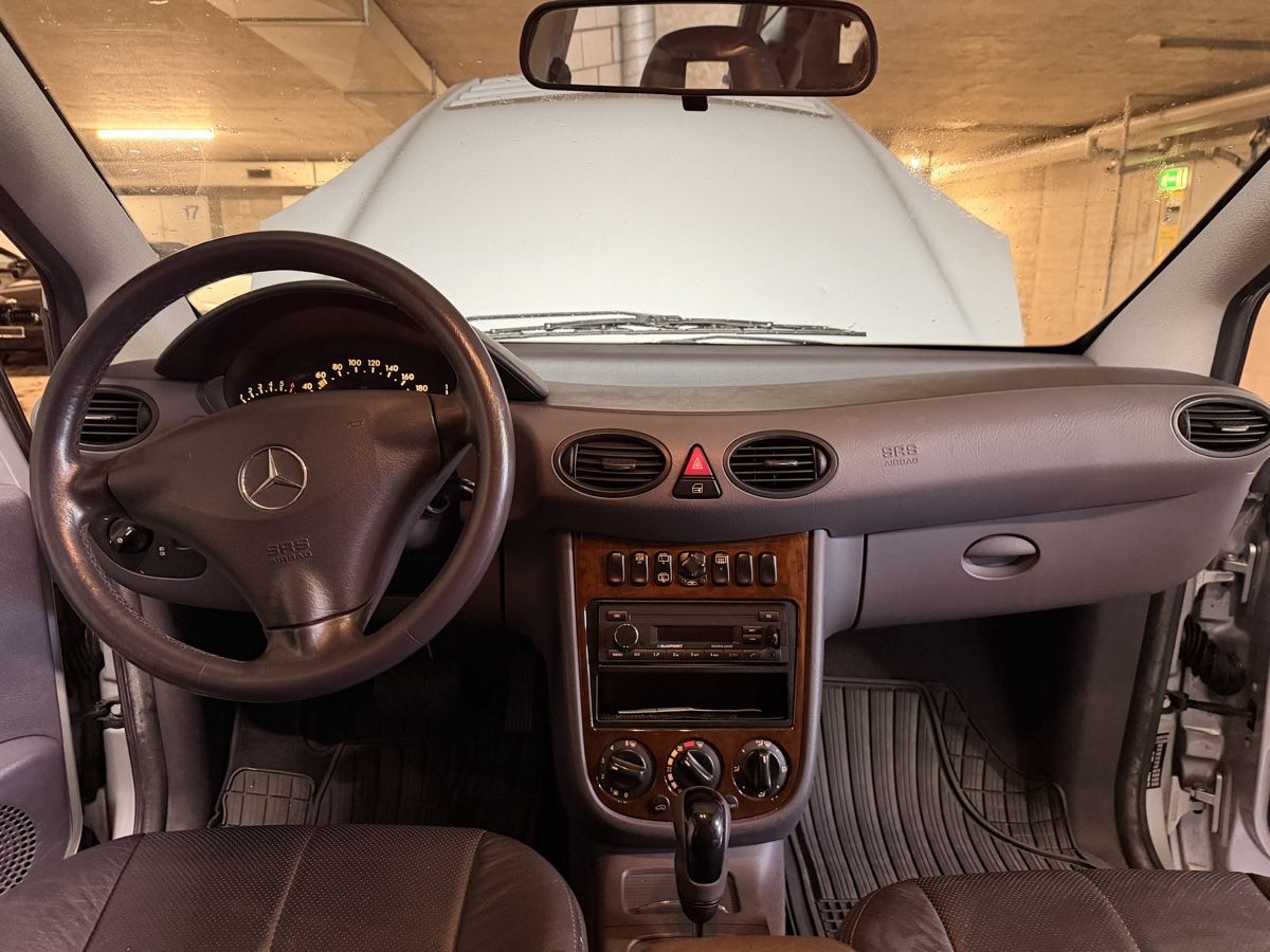 Mercedes-Benz Automobili: Mercedes A160 Ab Mfk – Usato da Ebikon venduto da Samuel_Todo 7