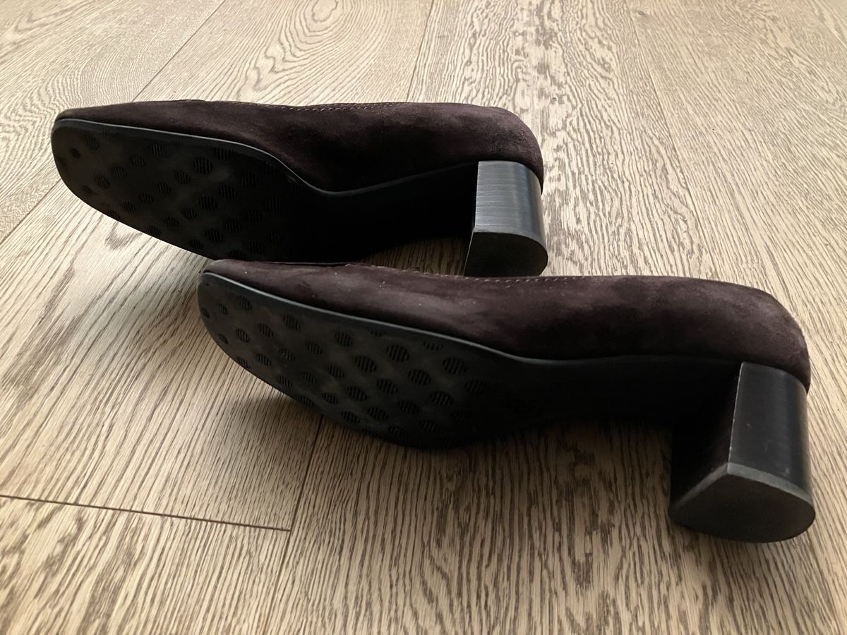 Scarpe da donna: Braune Pumps von John Grey Grösse 36 – Usato da Cham venduto da Liliane78 4