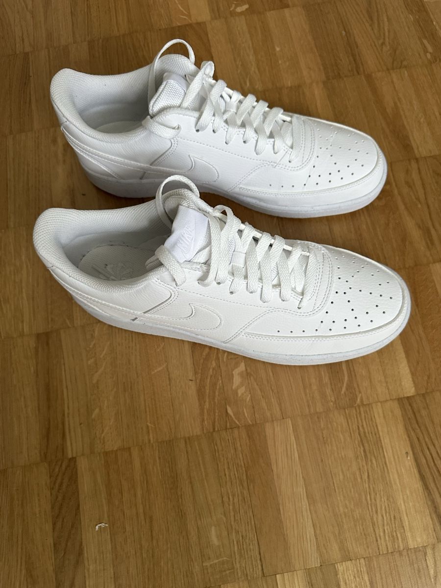 Nike Scarpe da uomo: Nike Lederschuhe Gr.45 weiss – Nuovo (secondo la descrizione) da Adliswil venduto da Michi93 2