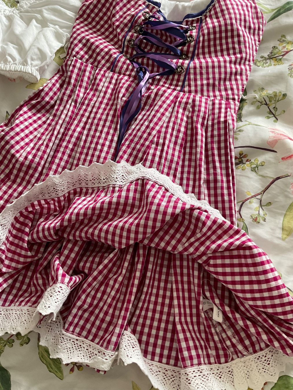 Kleider: MarJo schönes Dirndl mit LuemGr 34 top Zustand – Gebraucht aus Urdorf von alda02 6