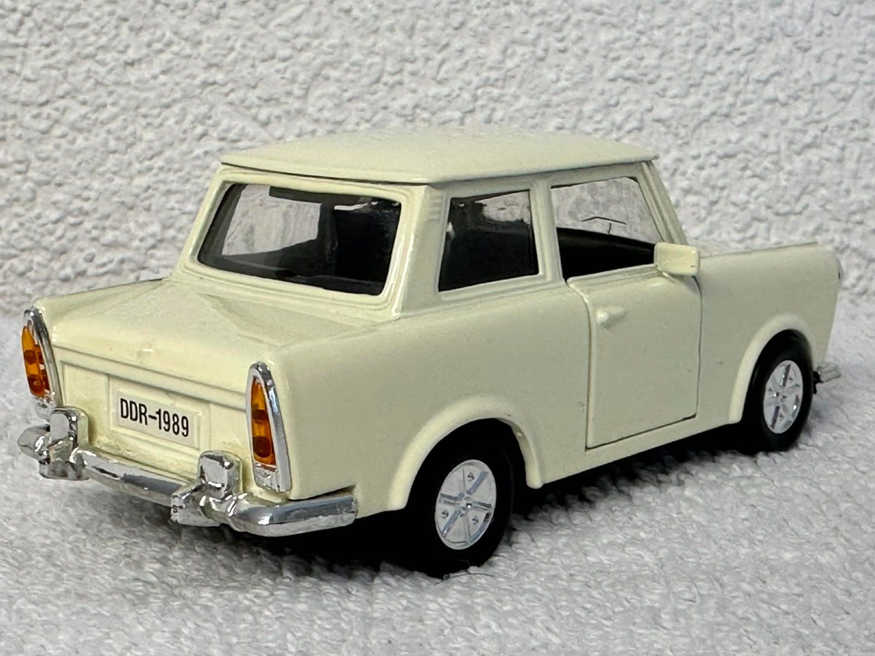 Sun Star Modellini d'auto: 1:38 Trabant 601 SS 4725 Sunstar – Usato da Ried-Brig venduto da V8_Andy 1