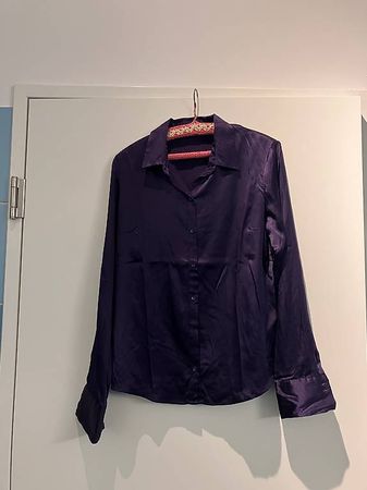 Violette Seidenbluse
