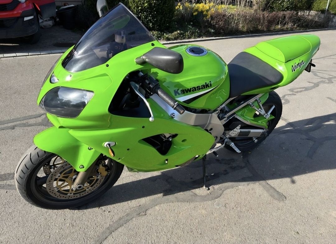 Kawasaki Strada: Kawasaki Ninja ZX-9R – Usato da Dottikon venduto da swi_n76l 3