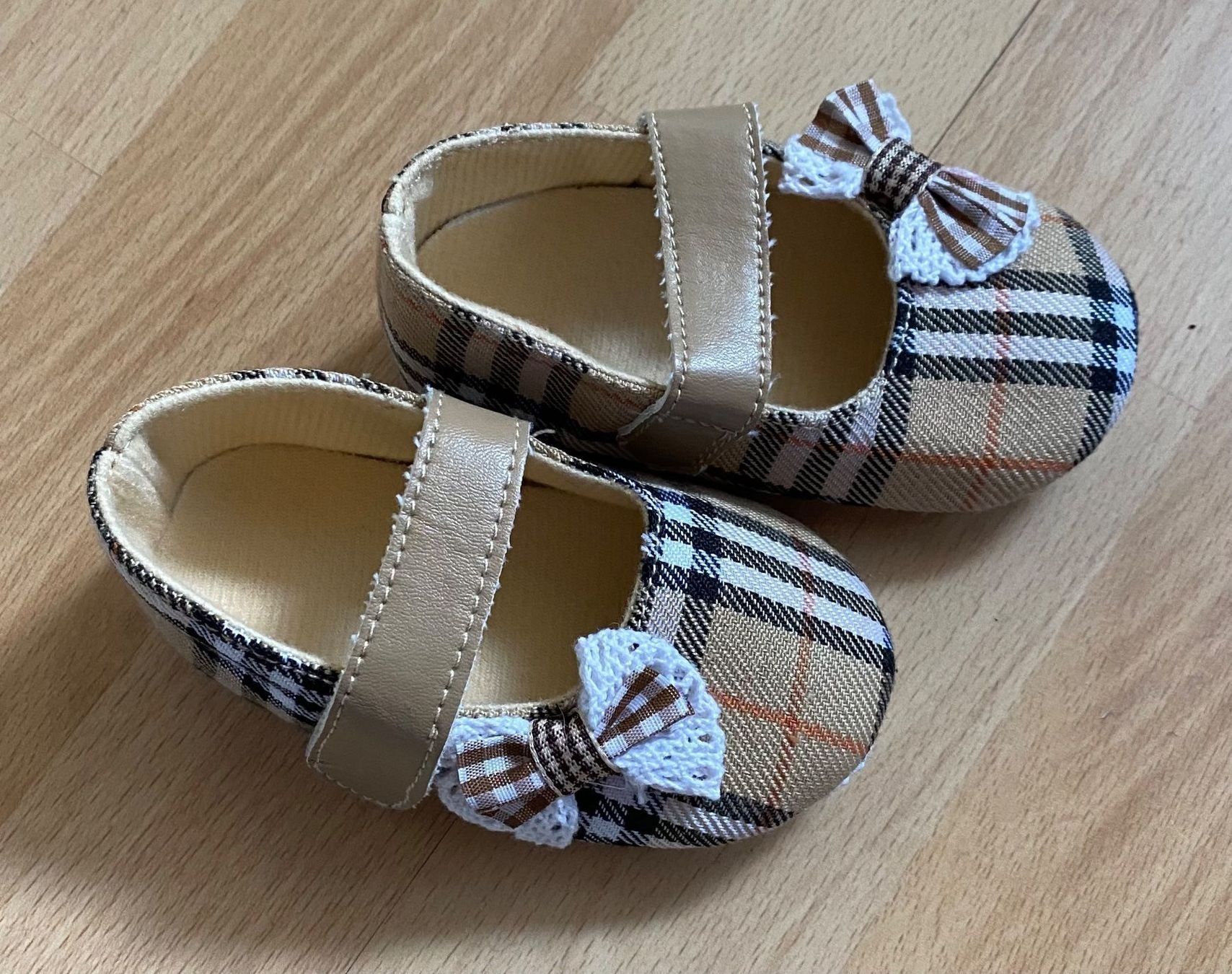 Scarpe per ragazzi: Baby Schuhe GR 19 – Nuovo (secondo la descrizione) da Langnau am Albis venduto da Judithsebi 1