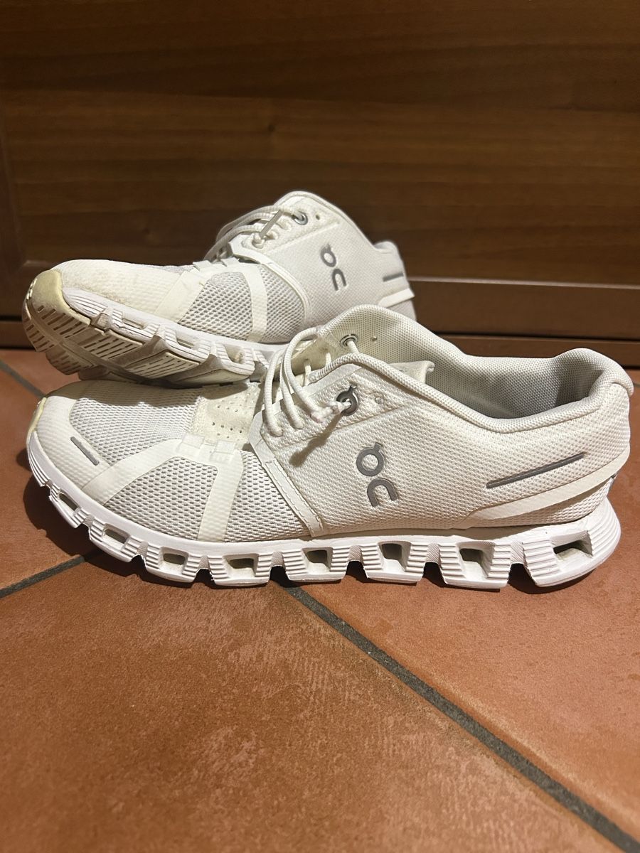 On Scarpe da uomo: Scarpe On Cloud bianche - tg. 39 – Usato da Rivera venduto da ValeShop