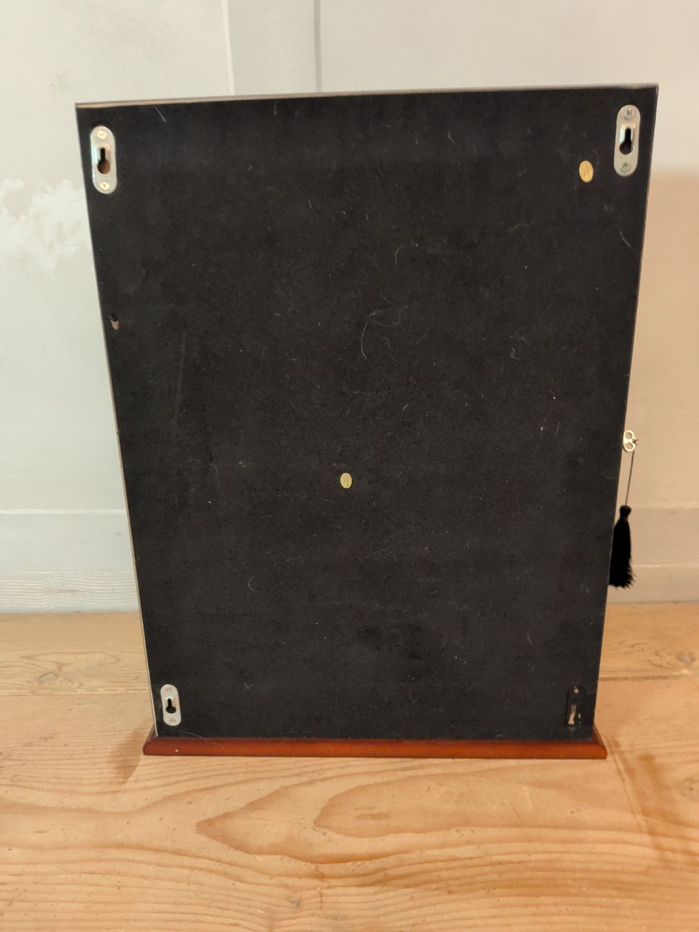 Vetrine: 30er Uhrenbox Vitrine Holz abschliessbar – Usato da Dietfurt venduto da Subforce1853 8