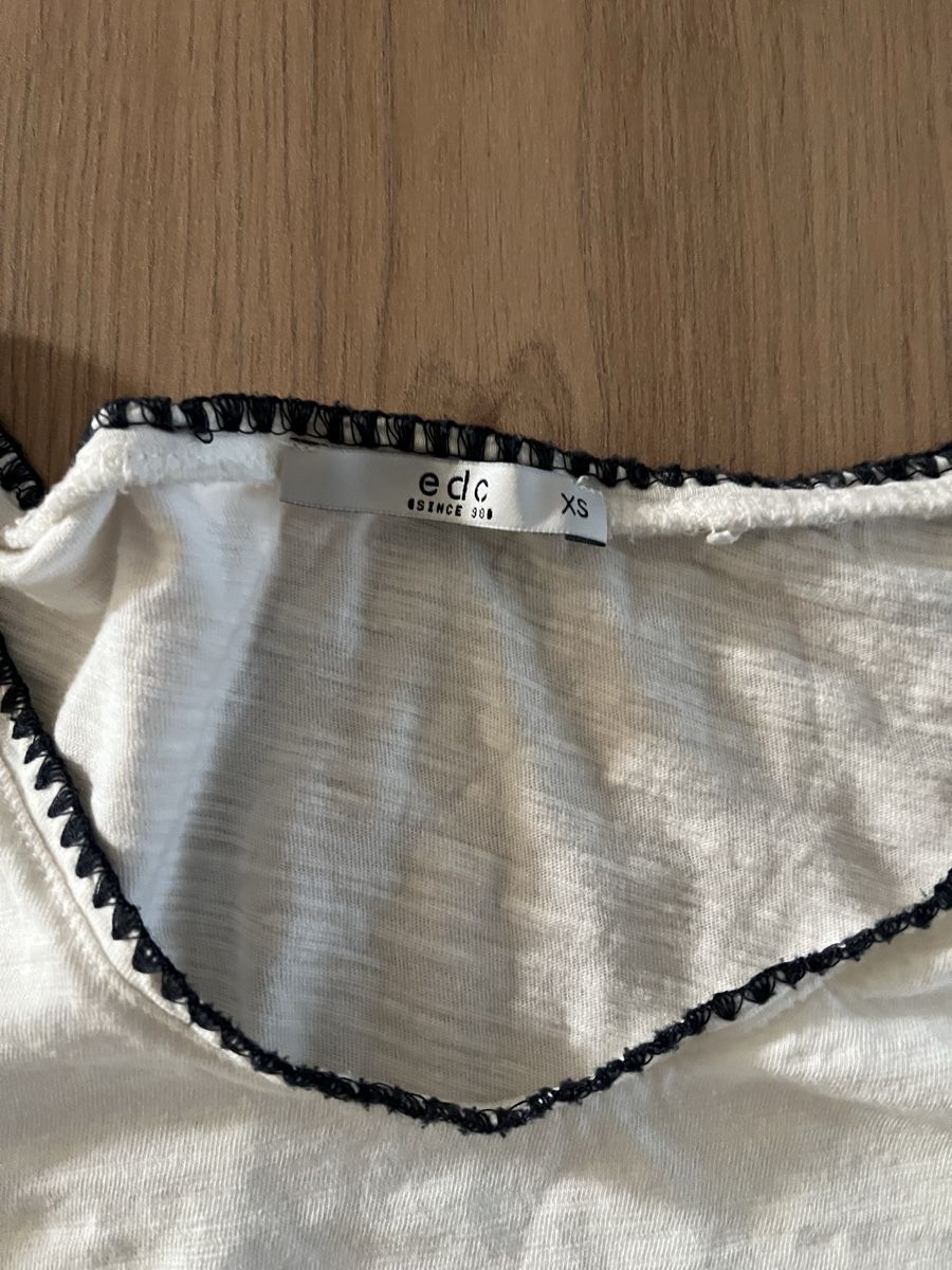 Esprit T-shirt: Esprit Tshirt Gr. XS  – Usato da Wetzikon ZH venduto da ev2_yg2g 1
