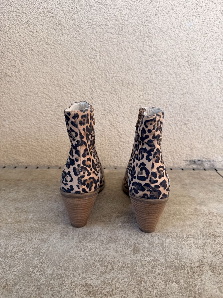 Scarpe da donna: Stiefeletten Leo Muster Groesse 41 neuwertig – Nuovo (secondo la descrizione) da Dornach venduto da val_y2ws 2