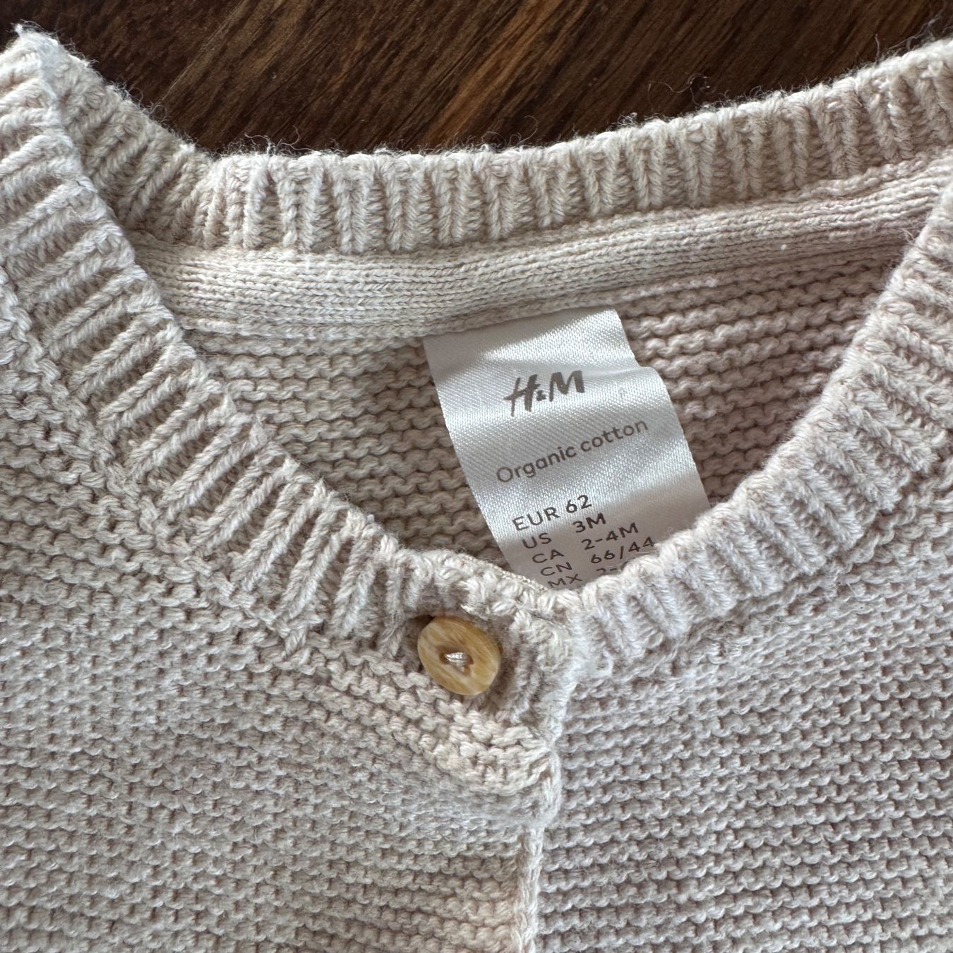 H&M Giacche & Cappotti: H&M Strickjacke Baby, Gr. 62 – Usato da Zürich venduto da jazz_mine 1