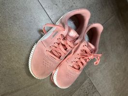 Puma sneakers 37